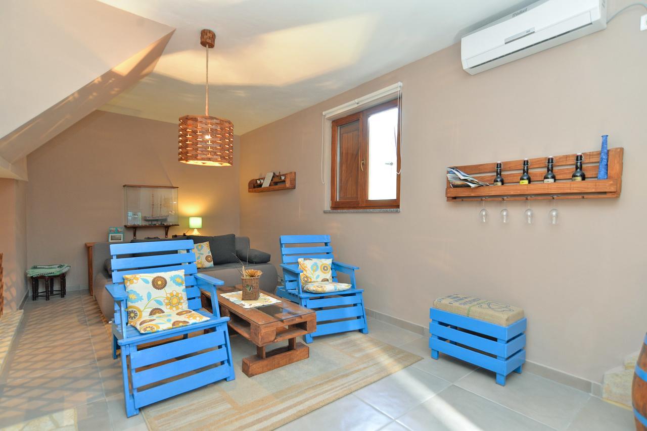 Apartments Chiara 877 พูลา ภายนอก รูปภาพ